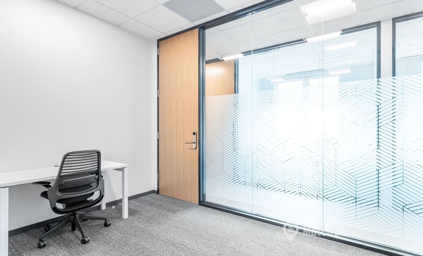 1076 m² Conference hall in Plano, TX, Legacy Drive 5717 (75024) - 1 | MatchOffice