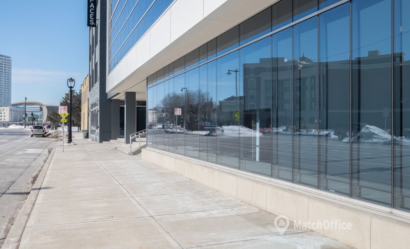 1076 m² Shared workspace  in Milwaukee, WI, North Water Street 1433 (53202) - 2 | MatchOffice.com