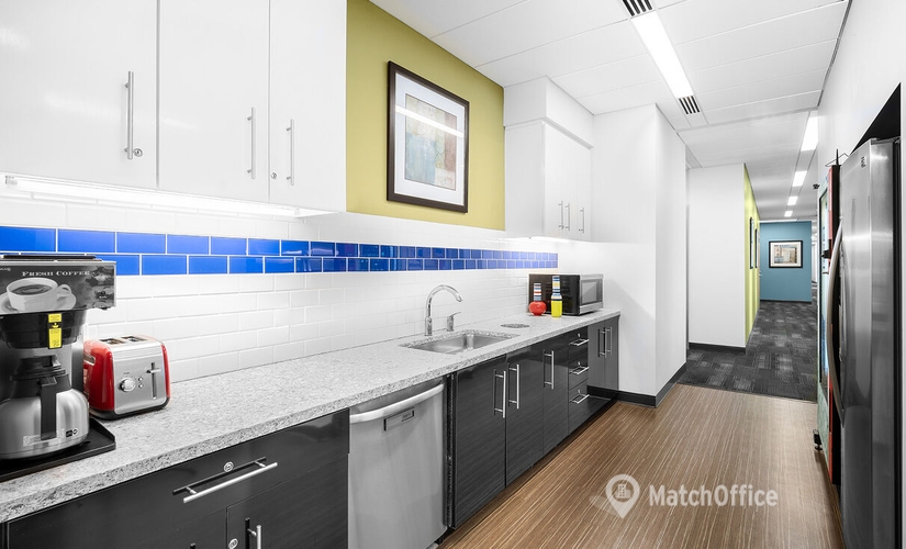 1076 m² Conference center in Baltimore, MD, International Drive 100 (21202) - 4 | MatchOffice.com