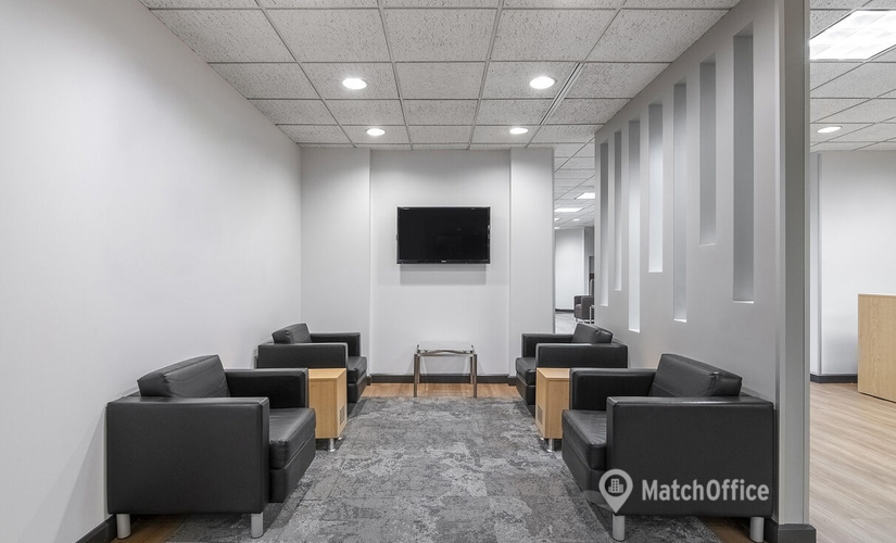 1076 m² Convention center in Overland Park, KS, West 110th Street 9393 (66210) - 1 | MatchOffice