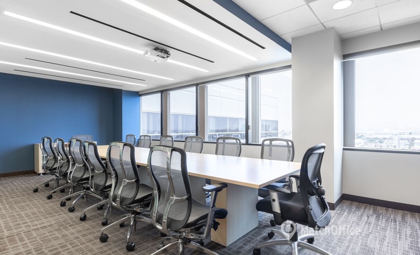 1076 m² Conference center in El Segundo, CA, Continental Boulevard 400 (90245) - 2 | MatchOffice.com