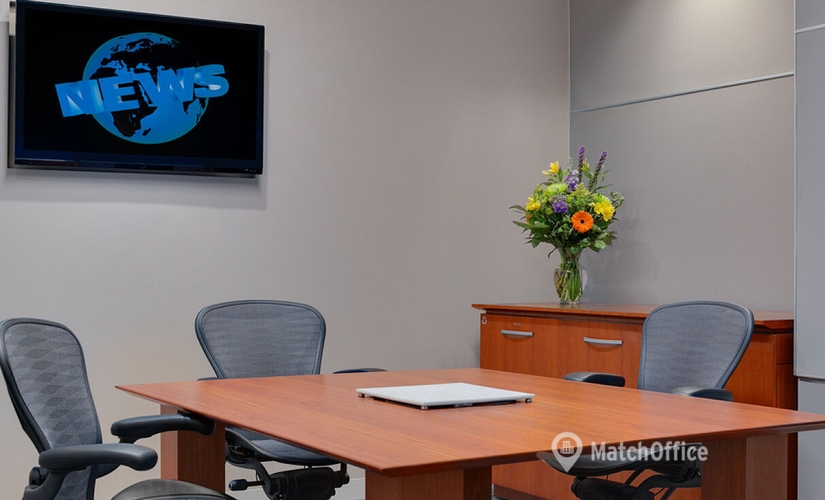 1076 m² Convention center in Sandy, UT, South 300 West 9980 (84070) - 1 | MatchOffice.com