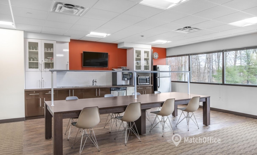1076 m² Conference hall in Hartford, CT, Bloomfield Avenue 360 (06095) - 1 | MatchOffice.com