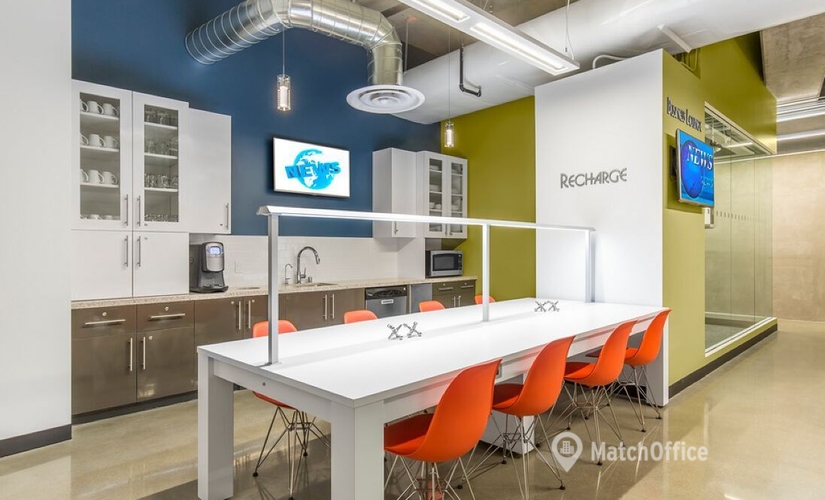 1076 m² Conference room in Los Angeles, CA, Lankershim Boulevard 5250 (91601) - 1 | MatchOffice.com