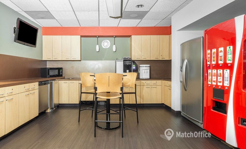 1076 m² Convention center in Huntsville, AL, Old Madison Pike 7027 (35806) - 1 | MatchOffice