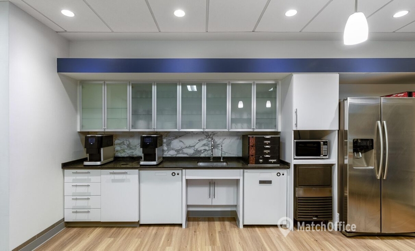 1076 m² Convention center in Houston, TX, Town and Country Way (10497) - 1 | MatchOffice