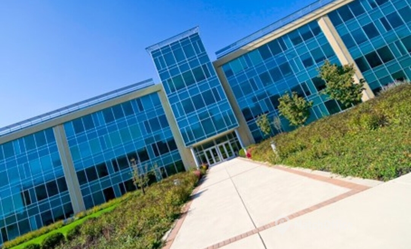 1076 m² Conference hall in Ft. Washington, PA, West Office Center Drive 500 (19034) - 1 | MatchOffice.com