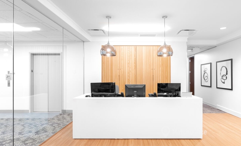 1076 m² Conference hall in Cincinnati, OH, 8044 Montgomery Road (45236) - 1 | MatchOffice