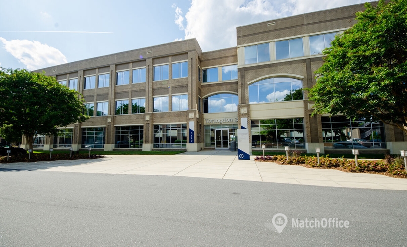 2691 m² Business center in Charlotte, NC, 3440 Toringdon Way (28277) - 2 | MatchOffice