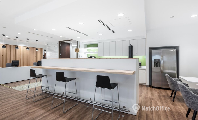 1076 m² Conference center in Bloomington, MN, Normandale Lake Boulevard 8400 (55437) - 4 | MatchOffice.com