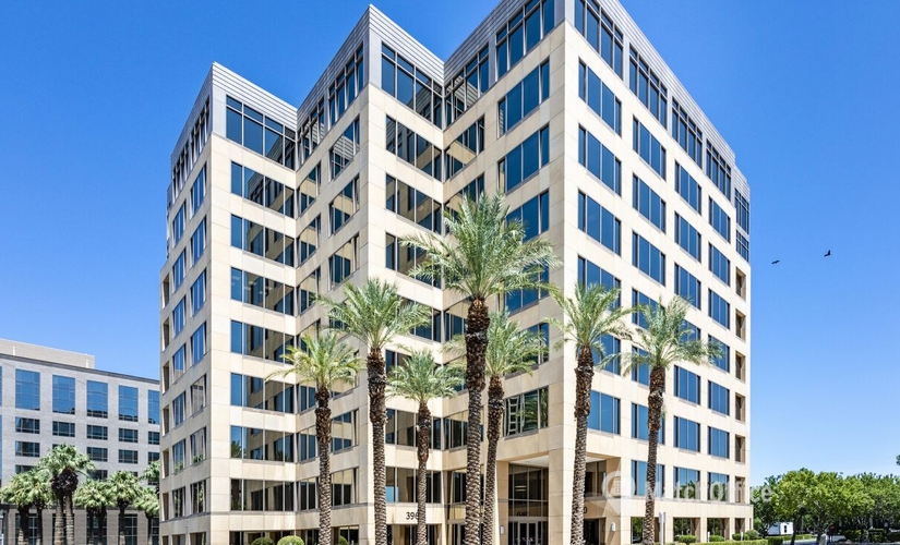 1076 m² Meeting room in Las Vegas, NV, 3960 Howard Hughes Parkway (89109) - 0 | MatchOffice.com