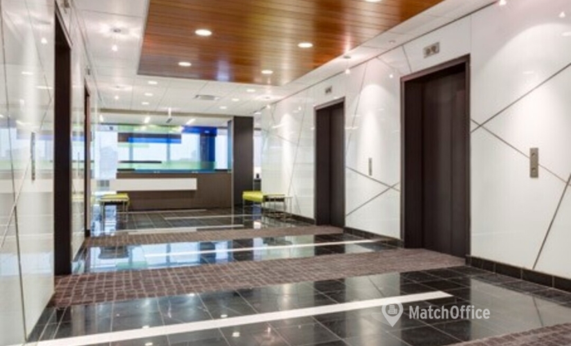 2691 m² Business park in Chicago, IL, 111 W. Jackson Blvd. (60604) - 1 | MatchOffice.com