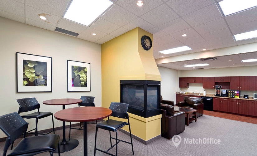 2691 m² Business space in Greensboro, NC, 717 Green Valley Road (27408) - 4 | MatchOffice.com