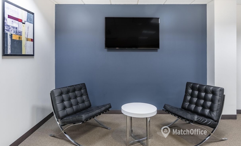 2691 m² Co-working  in Pittsburgh, PA, 651 Holiday Drive (15220) - 1 | MatchOffice