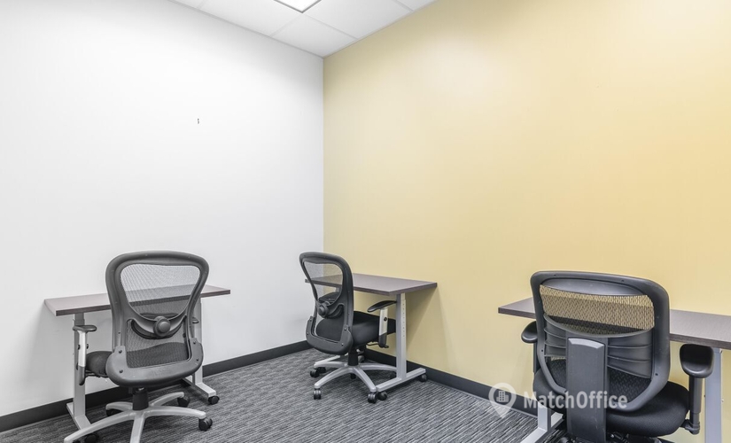 Virtual office space in Tampa, FL, 100 S. Ashley Drive (33602) - 1 | MatchOffice