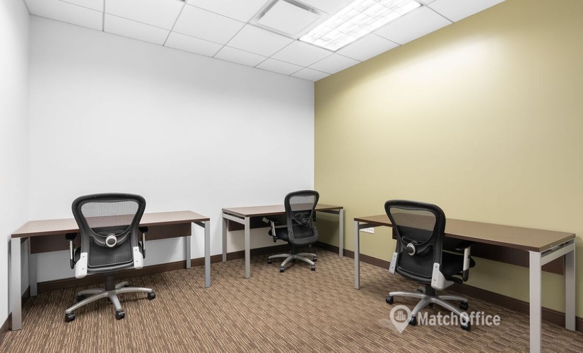 Virtual business address in Lake Forest, IL, 100 S. Saunders Road (60045) - 4 | MatchOffice