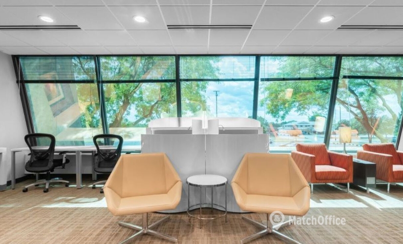 2691 m² Business center in Appleton, WI, 4321 W. College Avenue (54914) - 2 | MatchOffice.com