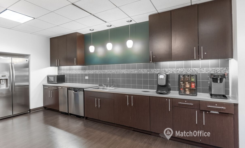 2691 m² Shared workspace in Rolling Meadows, IL, 1600 Golf Road (60008) - 3 | MatchOffice.com