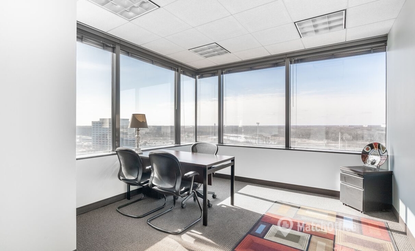 2691 m² Coworking space in Rolling Meadows, IL, 1600 Golf Road (60008) - 4 | MatchOffice.com