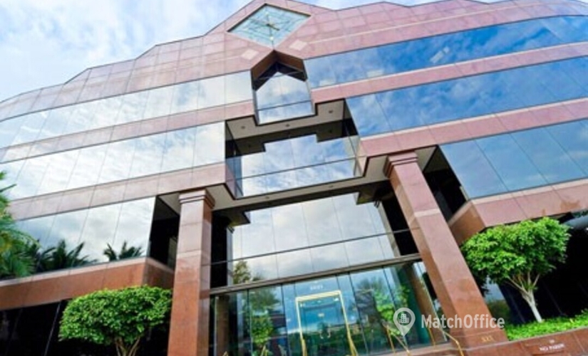 2691 m² Business space in Tampa, FL, 3001 N. Rocky Point Drive East (33607) - 1 | MatchOffice.com