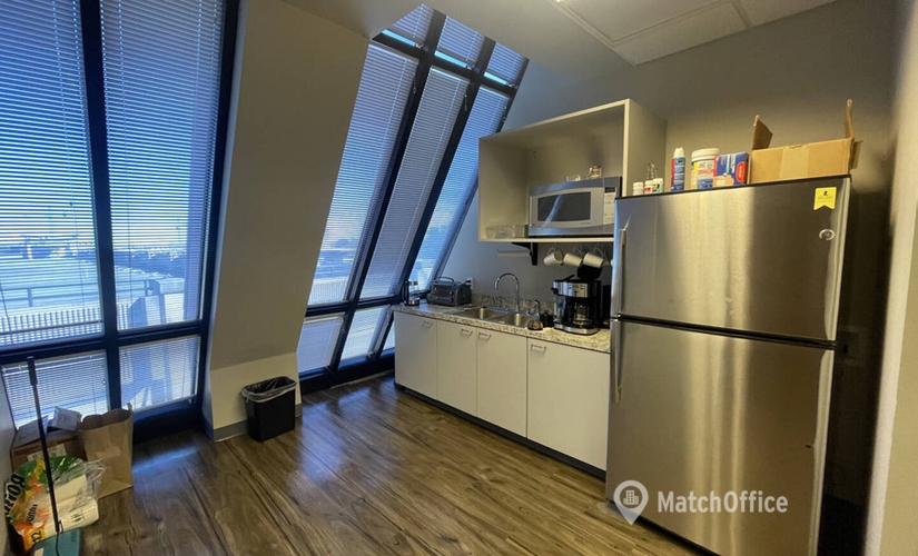 Virtual office in Charleston, SC, 170 Meeting Street (29401) - 2 | MatchOffice.com