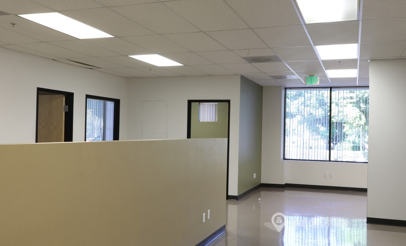 26910 m² Business park in Ontario, CA, 740 Vintage Ave (91764) - 3 | MatchOffice.com