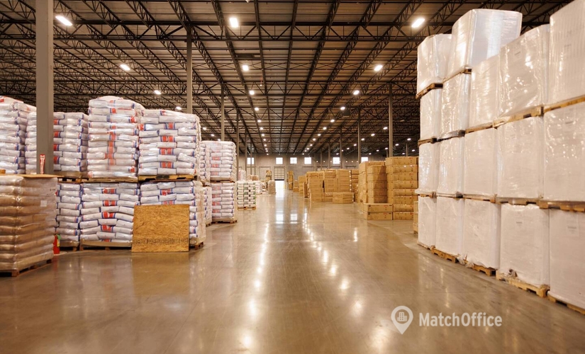 269 m² Conference space in Houston Southwest, TX, 10535 Red Bluff Rd (77507) - 1 | MatchOffice.com