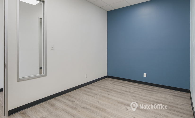 131 m² Shared office  in Dallas, TX, Marsh Lane 2414 (75006) - 4 | MatchOffice.com