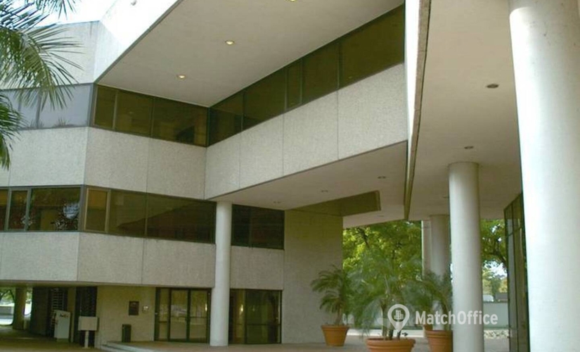 215 m² Convention center in Miami, FL, 6625 Miami Lakes Drive (33014) - 4 | MatchOffice.com