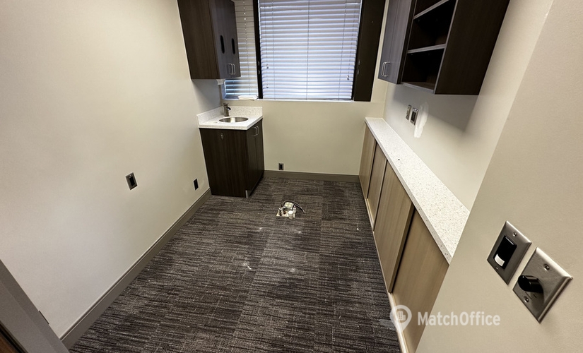 Office Northlake Boulevard 4362 33410 Palm Beach Gardens, FL