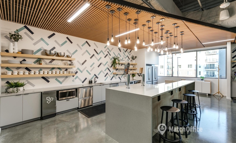 26996 m² Business space in Hampton, VA, 700 Tech Center Parkway (23606) - 2 | MatchOffice.com