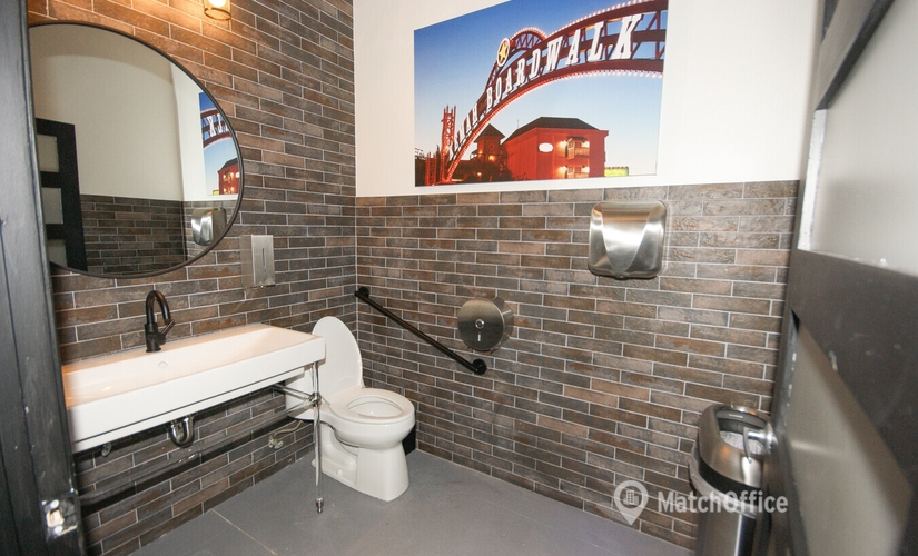 1500 m² Conference hall in League City, TX, Columbia Memorial Parkway 381 (77565) - 1 | MatchOffice.com