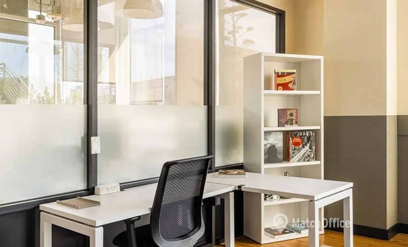 100 m² Business space in Beverly Hills, CA, 468 N Camden Dr (90210) - 1 | MatchOffice