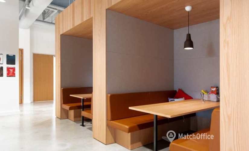 2691 m² Serviced office in Milwaukee, WI, 9000 W. Chester St. (53214) - 0 | MatchOffice