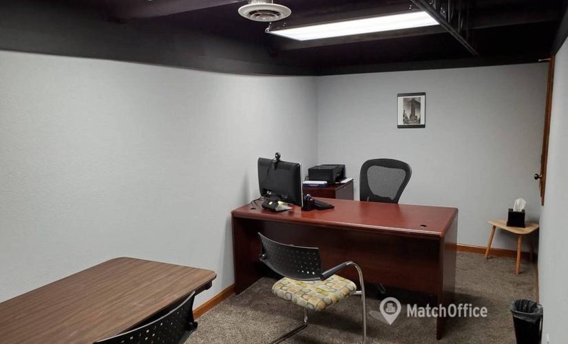 Office 2611 sw 17th st 66604 Topeka, KS