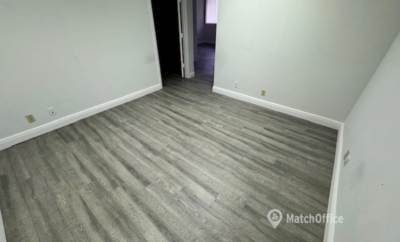 Office Northlake Boulevard 4362 33410 Palm Beach Gardens, FL