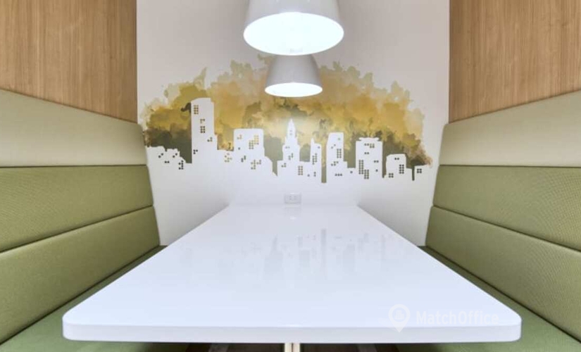 Virtual office space in Appleton, WI, 100 W College Ave (54911) - 2 | MatchOffice