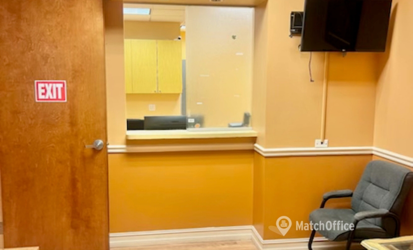 Office North Congress Avenue 1880 33426 Palm Beach Gardens, FL