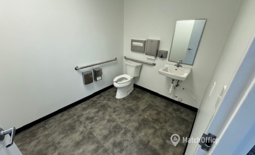 Office South Perimeter Road 1801 33309 Fort Lauderdale, FL