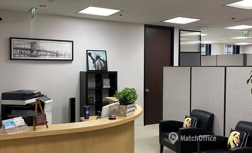 Office Wilshire Boulevard 8484 90211 Beverly Hills, CA