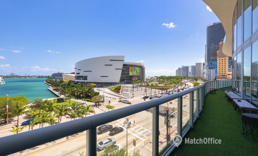 1000 m² Business center in Miami, FL, Biscayne Boulevard 888 (33132) - 3 | MatchOffice.com