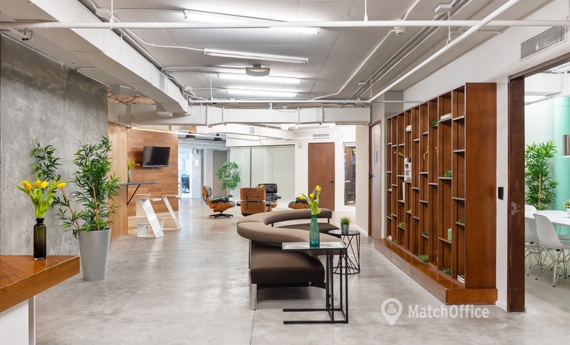 1000 m² Business center in Miami, FL, Biscayne Boulevard 888 (33132) - 4 | MatchOffice.com