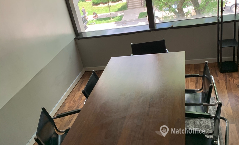 431 m² Coworking space  in Milwaukee, WI, North Oakland Avenue 4465 (53211) - 2 | MatchOffice