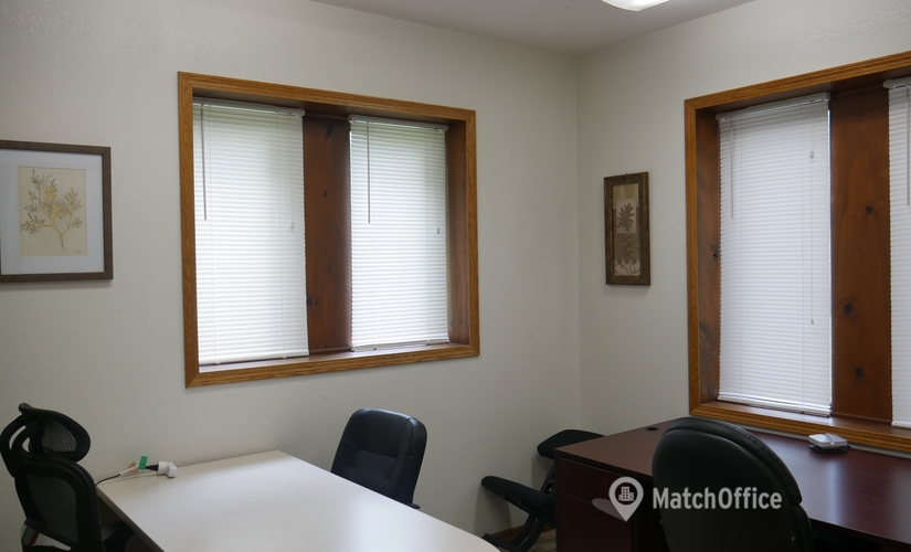 111 m² Shared workspace  in Akron, 3155 East Waterloo Road (44312) - 2 | MatchOffice