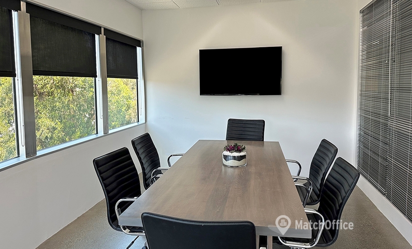 350 m² Conference space in Los Angeles, CA, 500 S. Sepulveda Blvd. (90049) - 1 | MatchOffice