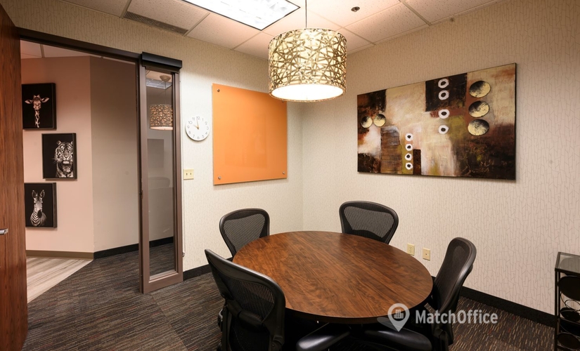 418 m² Convention center in Bloomington, MN, International Drive 7900 (55425) - 1 | MatchOffice.com