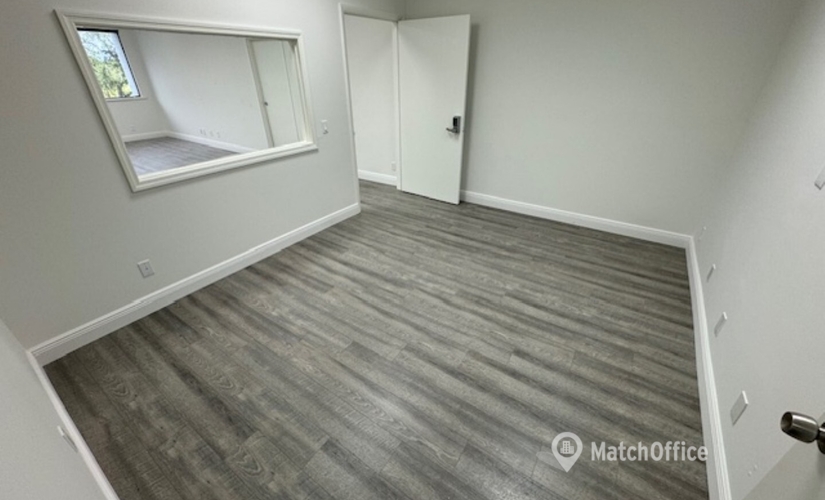 Office Old Congress Avenue 1280 33409 West Palm Beach, FL