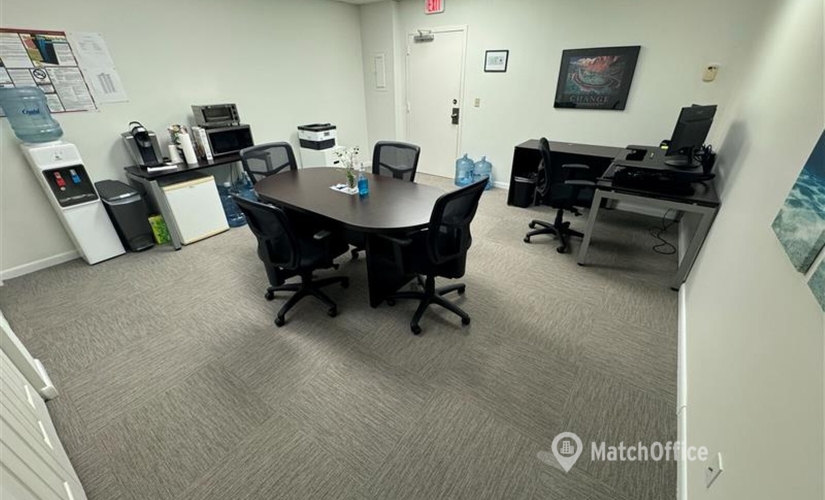 Office Northlake Boulevard 4362 33410 Palm Beach Gardens, FL