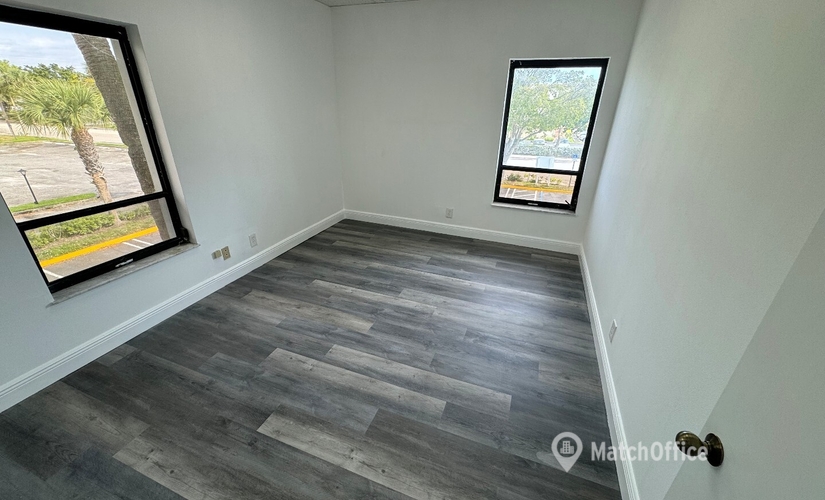 Office Corporate Way 5725 33407 West Palm Beach, FL