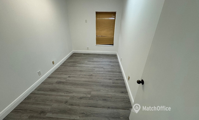 Office Corporate Way 5725 33407 West Palm Beach, FL